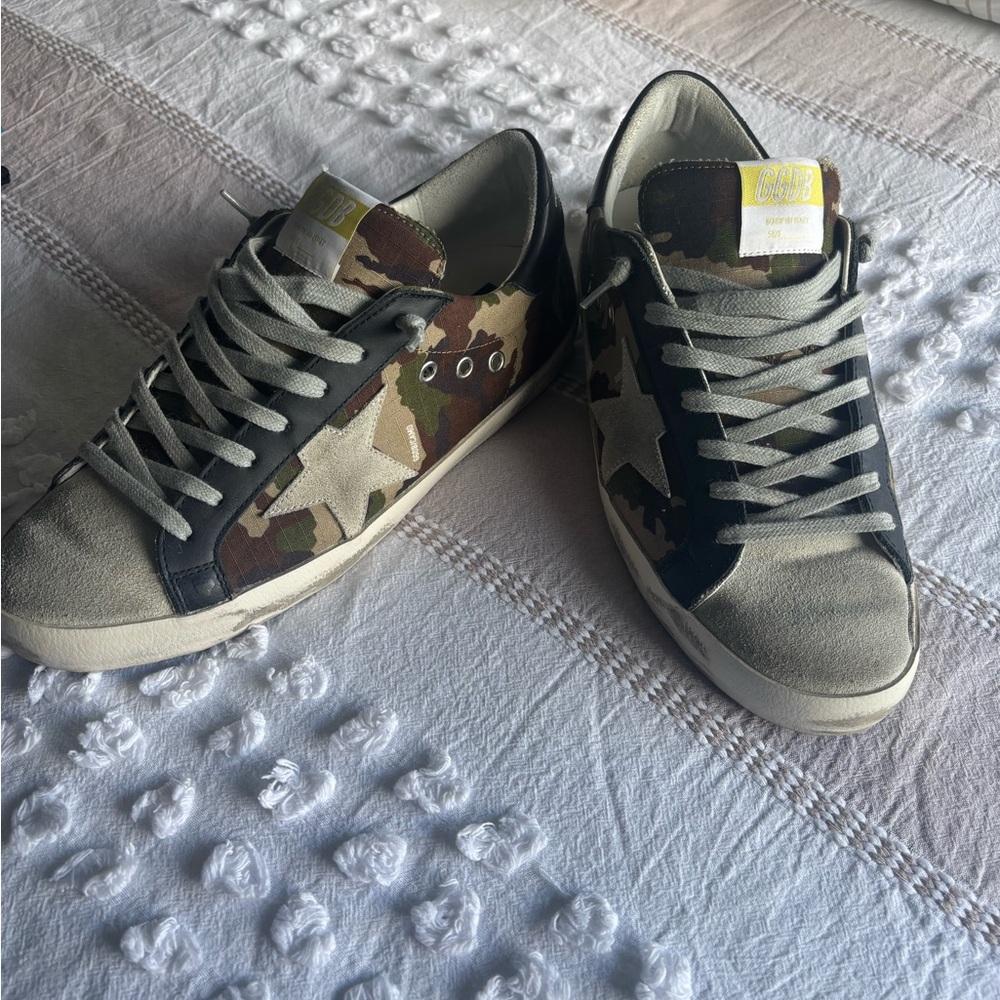 Camouflage Golden Goose Sneakers